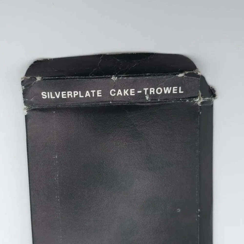 Vintage Silverplated ITALY‎ Cake Trowel Antique WORTHY MATRON 1982 Paisley
